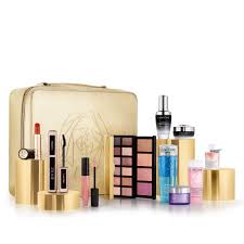 lancôme beauty box featuring 8 full