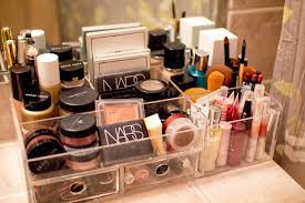 fun ways to organize your makeup the