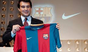 Joan laporta i estruch (barcelona, 1962) became president after a clear victory in the elections held on june 15, 2003. Joan Laporta And His Time As President Of Barcelona Barca Universal