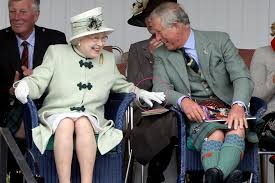 Body Language Experts Analyze Queen Elizabeth's Relationship With Her Four  Children