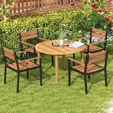 Round Outdoor Dining Table