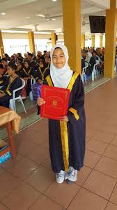 Students with good academic and leadership qualities will be. Elly In Wonderland Kisah Adik Upsr