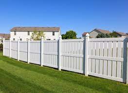 Learn some diy fencing tips to improve your home landscape today! Vinyl Fence Installation Tips Dos And Don Ts Bob Vila