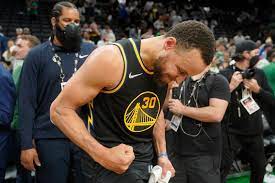 NBA-Finals: Stephen Curry führt die Golden State Warriors zum Sieg gegen  die Boston Celtics - DER SPIEGEL