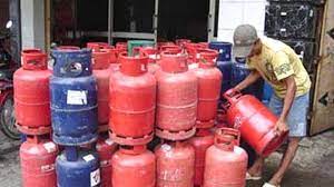 Fire: Gov. Umahi Orders The Shuts Down Of Illegal Gas Stations In Ebonyi | 9JATODAY