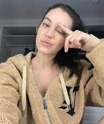 Most loved pictures of adelaide kane on instagram. Image About Instagram In ð'Žð''ð''ð'™ð'Žð'–ð''ð'' ð'˜ð'Žð'›ð'' By Carrie