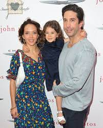 David schwimmer has been married once, to english artist, photographer, and writer zoë buckman. David Schwimmer On The Red Carpet With Wife And Daughter Popsugar Celebrity
