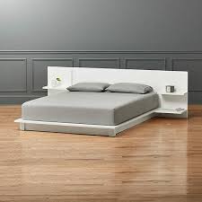 Andes High Gloss White Platform Bed
