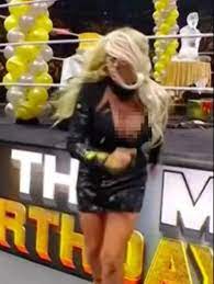 WWE's Maryse Mizanin had wardrobe malfunction on 'Monday Night Raw'