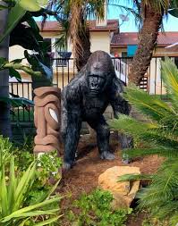 Lifesize Gorilla Metal Garden Statue