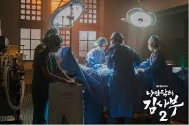 낭만닥터 김사부 2, romantic doctor kim 2. K Drama Review Dr Romantic 2 Soothingly Heals With Emancipating Warmth