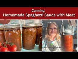 canning homemade spaghetti sauce with