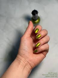 green glitter nail polish swatches