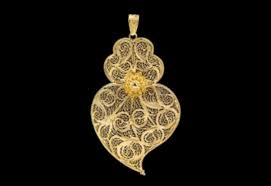 heart jewel jewelry of portugal