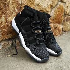Jordan retro 11 sneakers like legend blue, true red white, cool grey, sail, and varsity red have all been released in the past few years. Air Jordan 11 Retro Heiress Black Gold Size Gs 36 A 43 Precio 319 Spain Envios Gratis A Partir De 99 Http Nike Air Shoes Gold Nike Slides Air Jordans