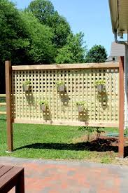 How To Build An Outdoor Privacy Screen