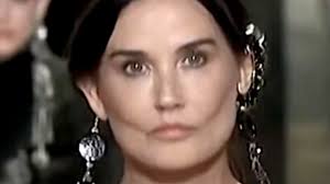Demi moore (born november 11, 1962) is an actress best known for her roles in a few good men and ghost. see pictures, videos and articles about demi moore here. Demi Moore Looks Completely Unrecognizable With Her New Look Youtube