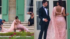 There's only one jonas wedding that anybody's been talking about this past year, but now that priyanka chopra and nick jonas have tied the knot thank u, next. Joe Jonas Sophie Turner Wedding Priyanka Chopra Is Centre Of Attention In Saree Around Nick Jonas And Others