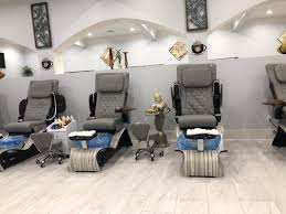 queen s nails spa 120 w lastie st