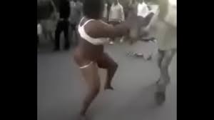 Woman Strips Completely Naked During A Fight With A Man In Nairobi CBD -  XVIDEOS.COM