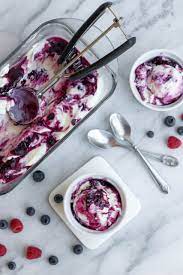 amaretto ice cream with mixed berry