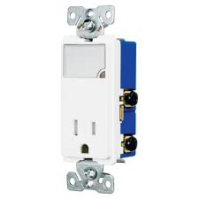 Eaton 3 Wire Receptacle Combo Nightlight With Tamper