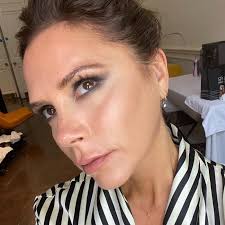 victoria beckham s makeup bag