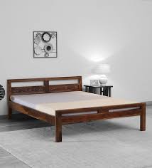 Traditional Queen Size Beds