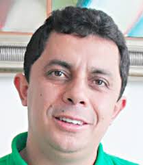 Con una diferencia de 816 votos y 14.588 a su favor, Carlos Eduardo Toro Ávila se consolidó nuevamente como alcalde del municipio de Santa Rosa de Cabal, ... - Carlos-Eduardo-Toro-copia