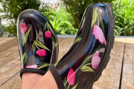 the 9 best gardening shoes according