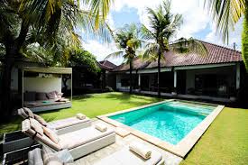 Take a look at a selection of bali houses for sale currently listed with paradise property group. Sahana Villas In Seminyak Moderne Luxusvilla Auf Bali Brinisfashionbook