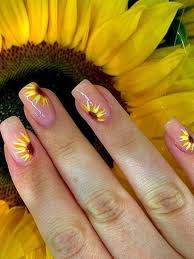 7 trendy sunflower nail designs to