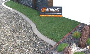 Snap It Garden Edging Concrete Garden