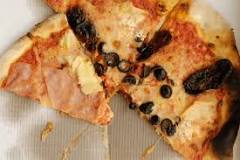 How can you tell if pizza has gone bad?