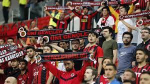 Küme düşme kaldırılsın" taleplerine Gençlerbirliği taraftarlarından tepki:  Hakkımızla yeniden Süper Lig'e çıkarız!