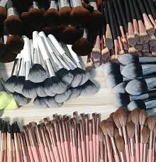makeup brushes in kgs whole