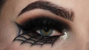 spider web eyeliner benim k12