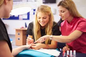 nail technician courses toronto