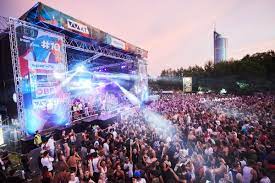 It usually happens in mid june. Donauinselfest 2019 Der Ultimative Programm Guide