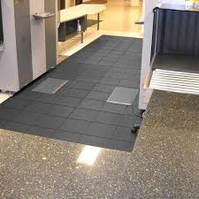 interlocking rubber flooring tiles 18