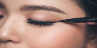 guide to applying kajal eyeliner