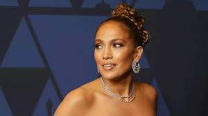 It is simple, elegant and a modern take on a formal look. Jennifer Lopez Jennifer Lopez S Braided Updo Is Old Hollywood Perfection Hair