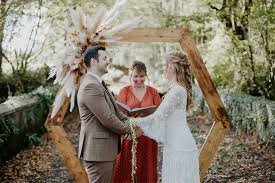 the ultimate guide to handfasting the