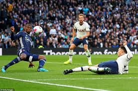Tottenham win & under four goals best odds: Tottenham 1 1 Watford Dele Alli Rescues Late Point For The Hosts Before Var Confusion Daily Mail Online
