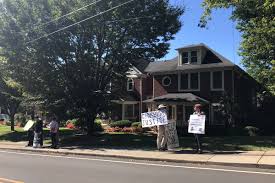 On top of campaign contributions, the industry also made major donations for the mcconnell center based at the university of louisville. Bailey Loosemore On Twitter About 20 People Protesting Now At Mitch Mcconnell S Home In Louisville They Re Here To Speak Against The Senate Majority Leader S Statement On The Death Of Ruth Bader Ginsberg