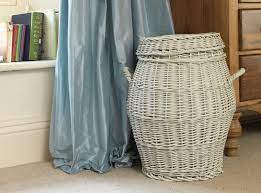 how to spray paint a wicker basket in 3