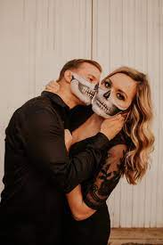 halloween fall enement couple with