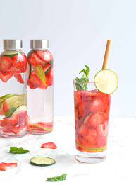 strawberry detox water a cleansing
