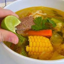 la verdadera sopa nicaragüense de res