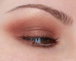 natural s eyeshadow palette look